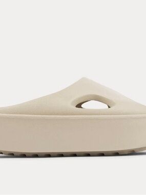 Axel Arigato Cream Platform Cutout Mule